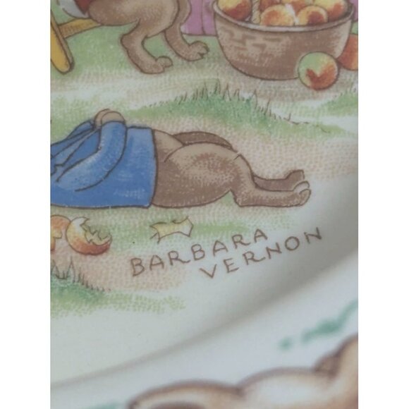 Vintage Signed Barbara Vernon Royal Doulton Bunnykins Apple Picking Baby Bowl - Picture 2 of 8